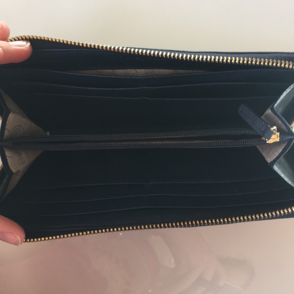 Michael Kor’s Nautical Striped Wallet - Picture 2 of 5